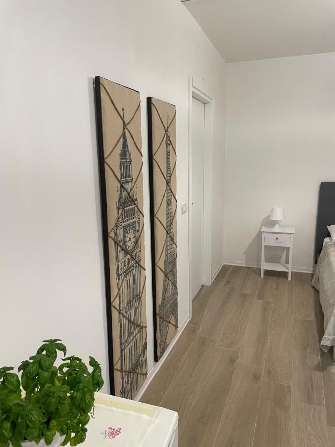 Suite Anita Deluxe Неаполь Экстерьер фото